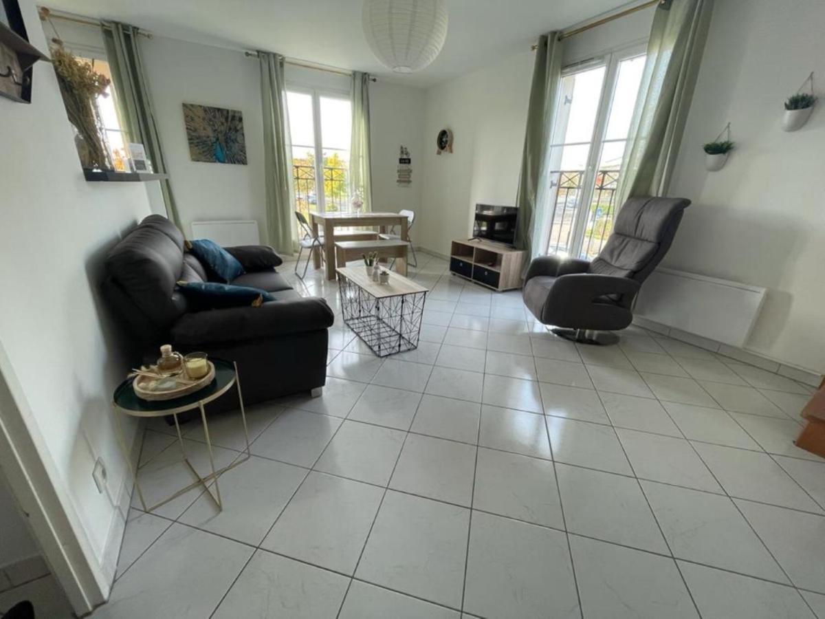 Charmant appartement duplex à 5min de Disney. Magny-le-Hongre Esterno foto